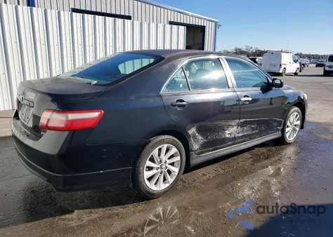 2008 Toyota Camry Se z USA, uszkodzony, nr VIN 4T1BE46K68U777759